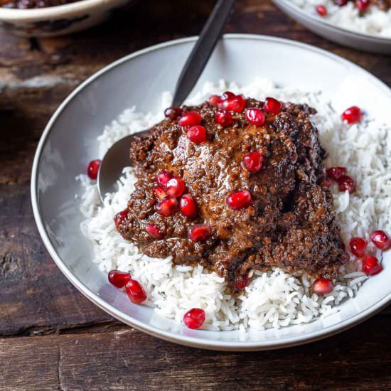 Pomegranate And Walnut Chicken Stew