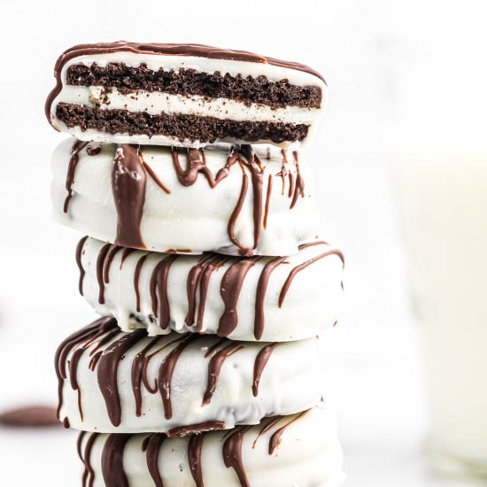 White Chocolate Covered Oreos