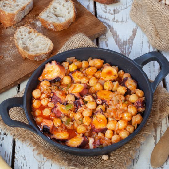 GARBANZOS CON PULPO