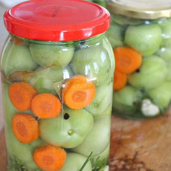 Pickled green tomatoes