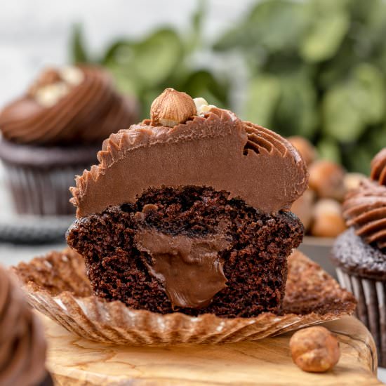 Nutella Filled Cupcakes