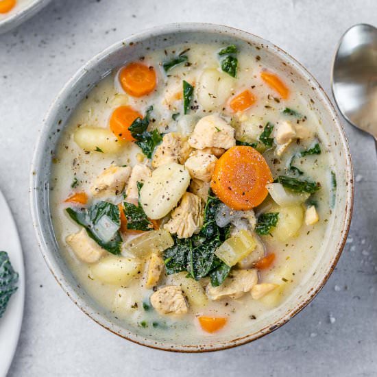 CREAMY CHICKEN GNOCCHI SOUP