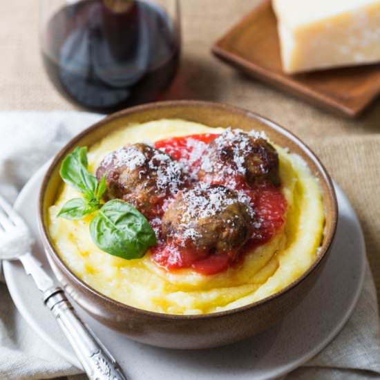 Italian Meatballs With Tomato Sauce