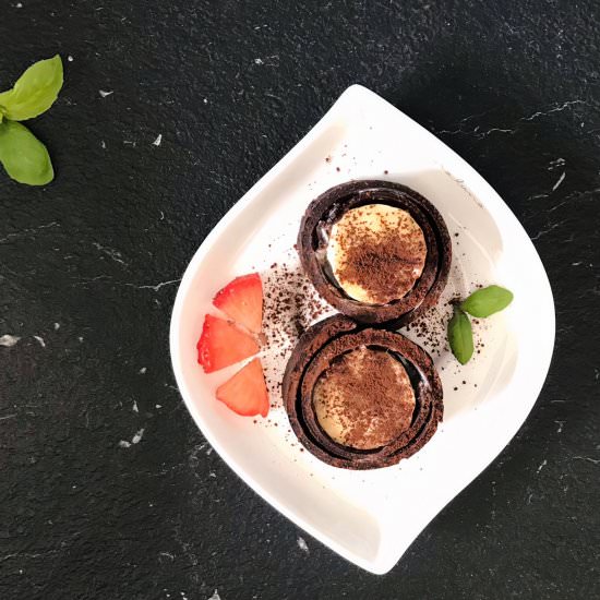 Banana chocolate rolls