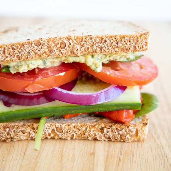 Veggie Sandwich with Hummus