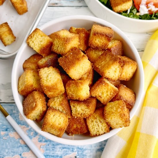 Cornbread Croutons