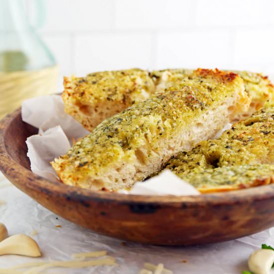 Pesto Garlic Bread