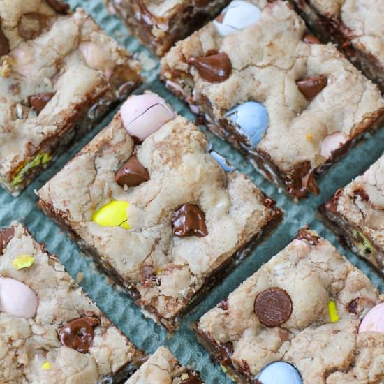 Cadbury Egg Cookie Bars