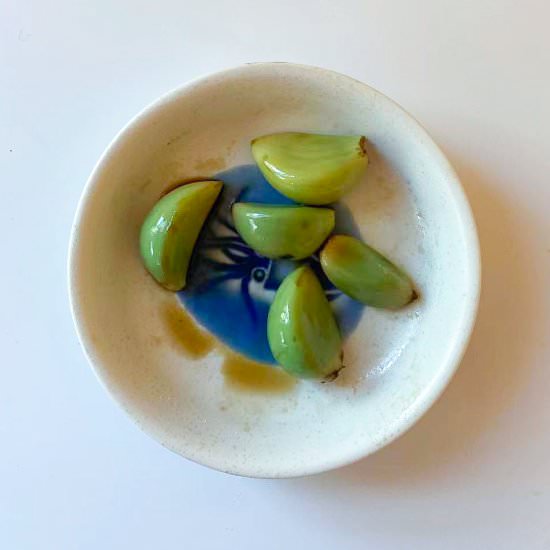 Laba Garlic: Chinese Pickled Garlic