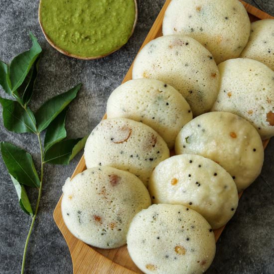 Instant Rawa Idli Recipe