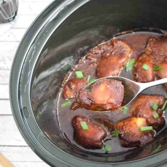 Slow Cooker BBQ Chicken Thighs