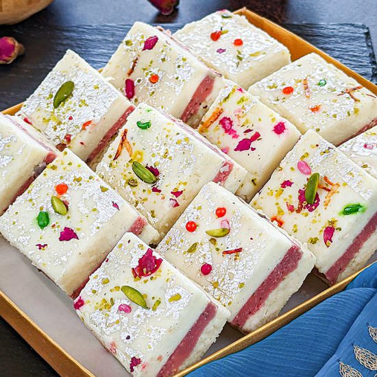 Sandwich Gulkand Burfi