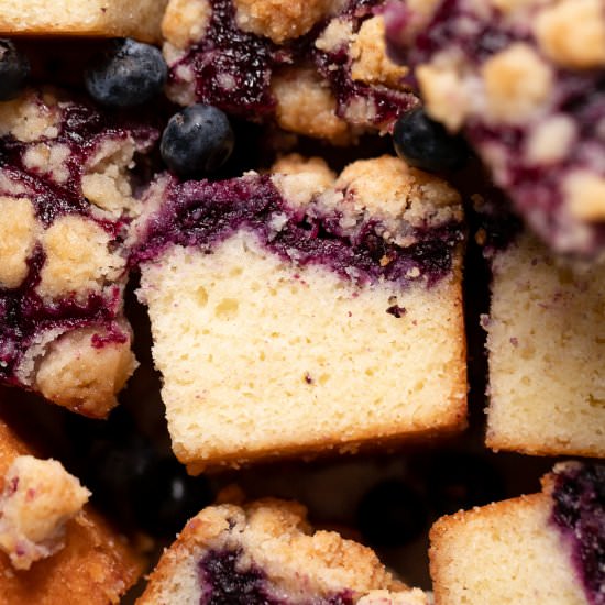 Blueberry Crumble Cake