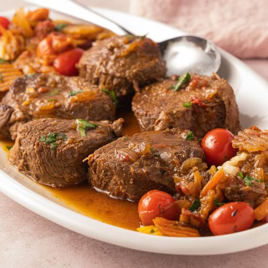 Braised Steak and Onions