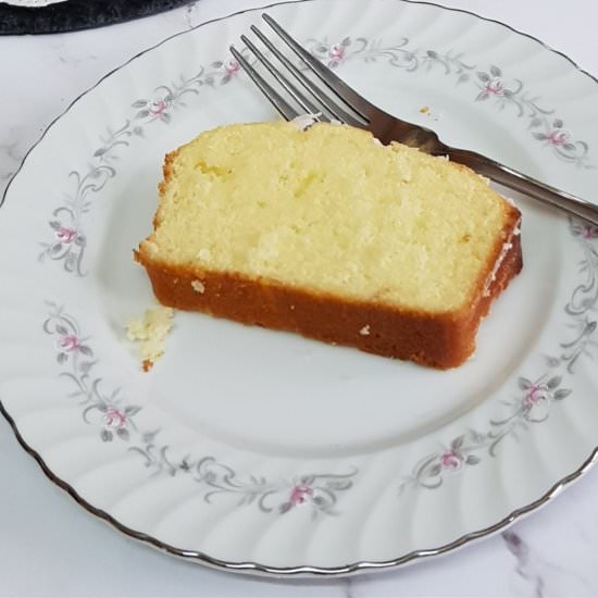 Lemon and Coconut Cake