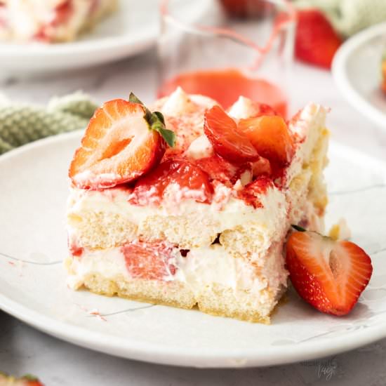 Strawberry Tiramisu