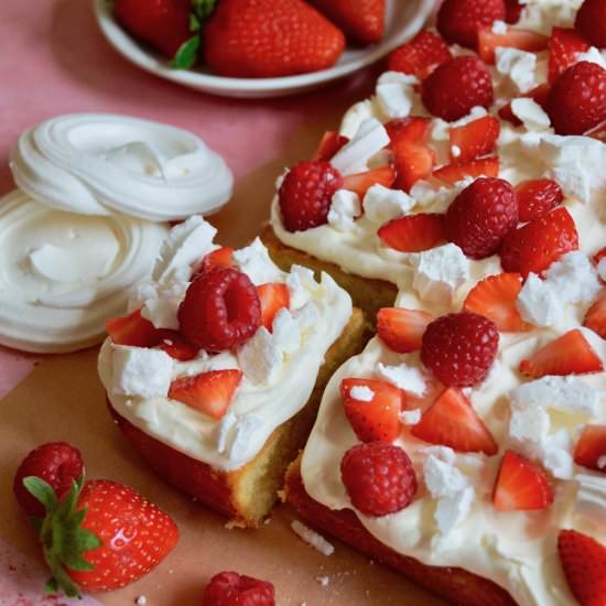 eton mess cake