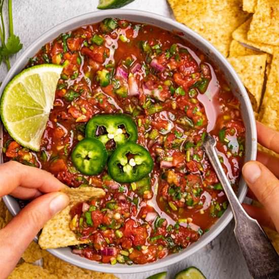 Homemade Salsa (Restaurant Style)