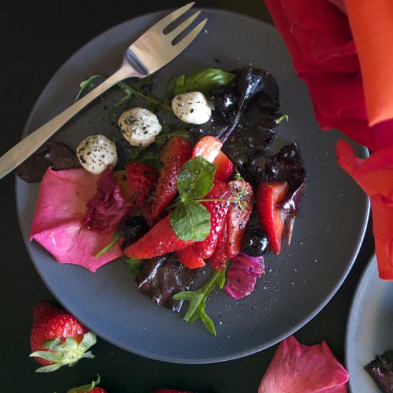 Strawberry Salad with Goat Cheese