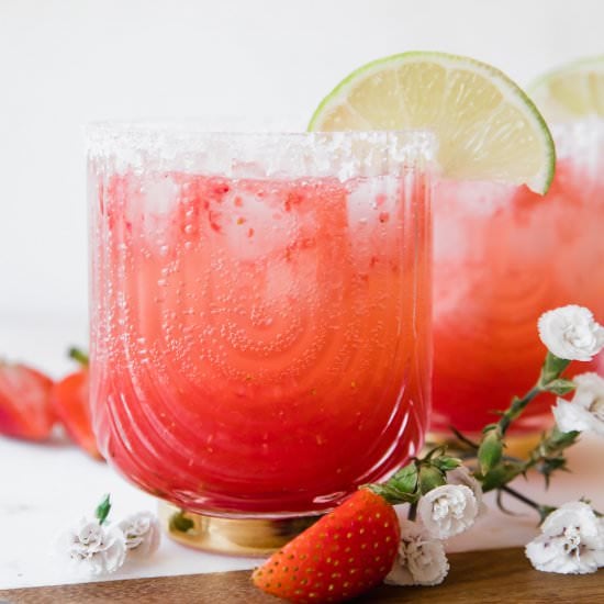 Strawberry Lime Mocktail Margarita