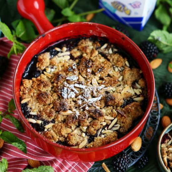 Easy Berry Crumble