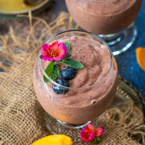 Blueberry Bliss Tropical Smoothie