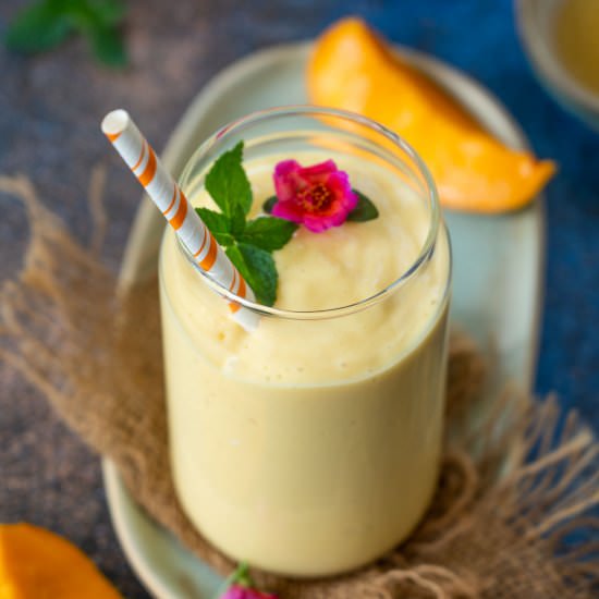 Mango Banana Smoothie