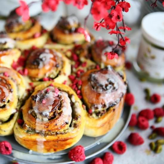 Pistachio and Raspberry Scrolls