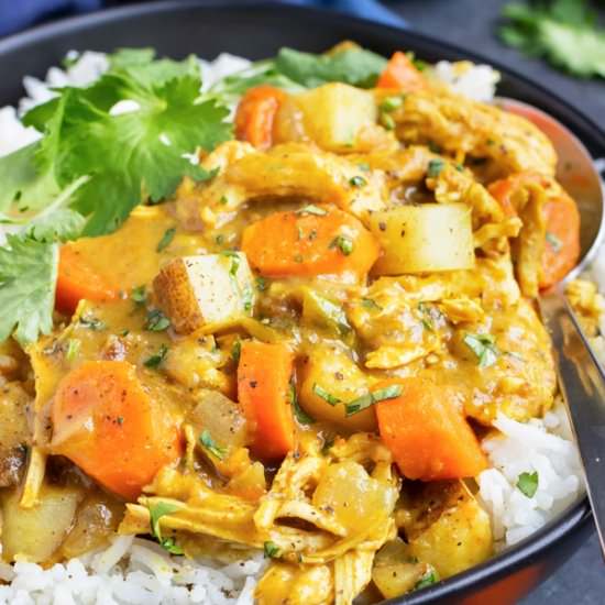 Instant Pot Yellow Chicken Curry