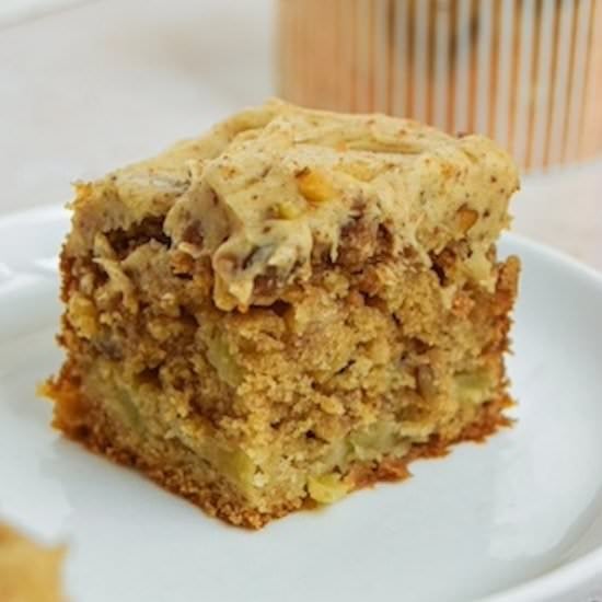Apple Crumble Cake