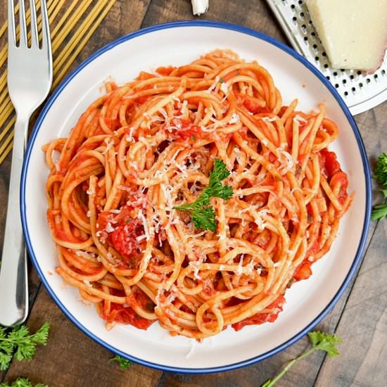Spicy Tomato Spaghetti