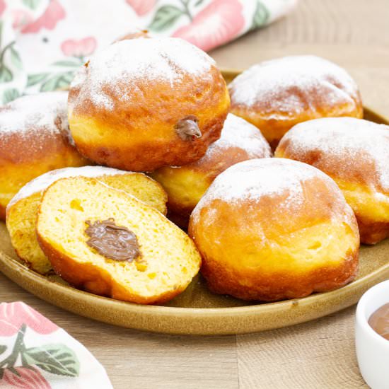 Donuts with Nutella