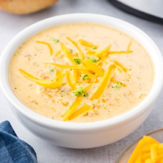 Crock Pot Broccoli Cheese Soup