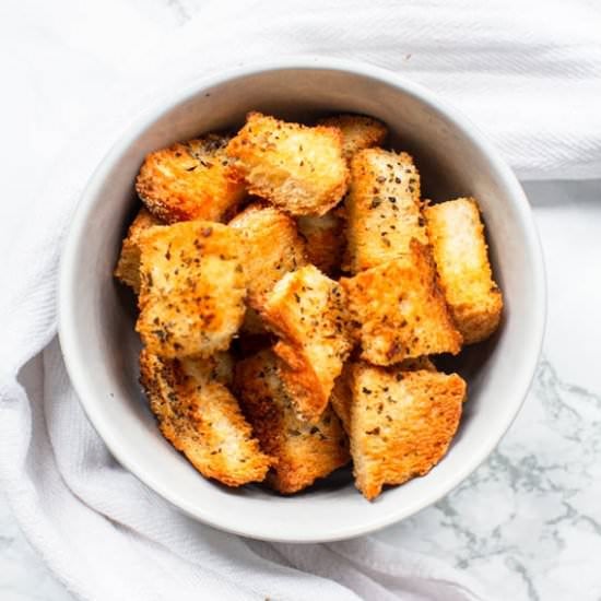 Air Fryer Croutons