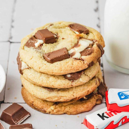 Chewy Kinder Cookies
