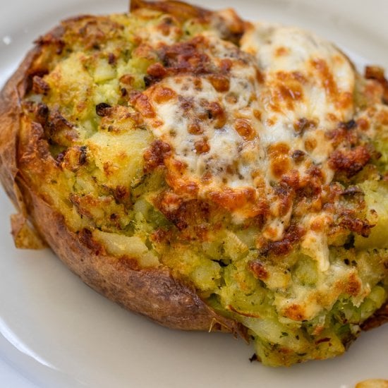 Air Fryer Twice-Baked Potatoes