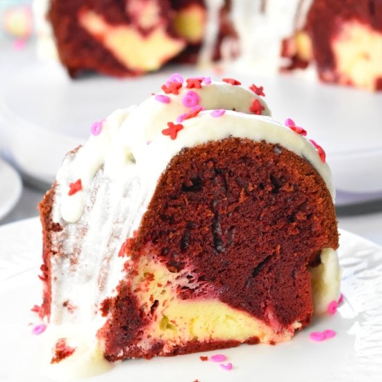 Cream Cheese Filled Red Velvet Cake Feature image