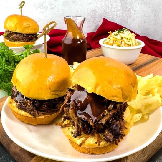 Slow Cooker Barbecue Beef Sliders Feature image