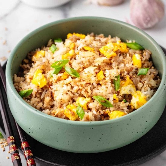 Garlic Fried Rice Feature image