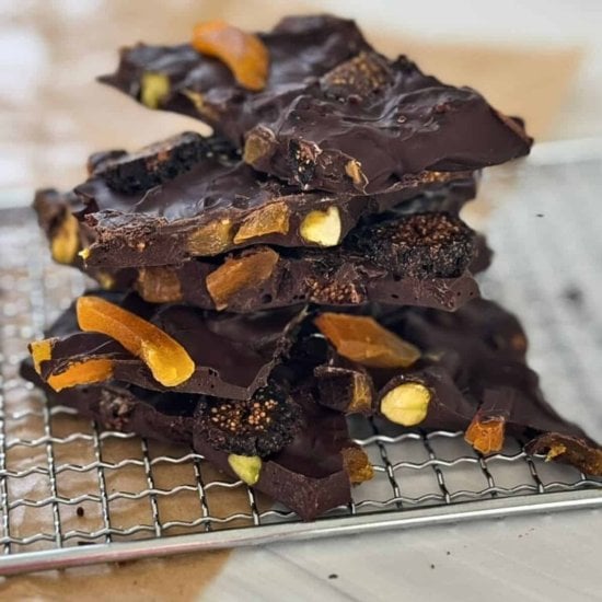 Chocolate Bark With Fig Feature image