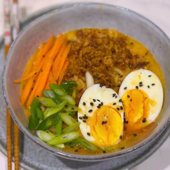 15-Minute Noodle Miso Soup