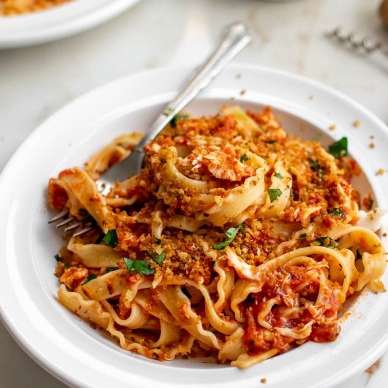 Pasta with Spicy Crab Sauce