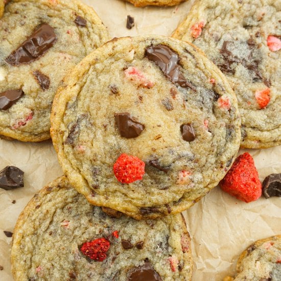 Chocolate Chunk Strawberry Cookies