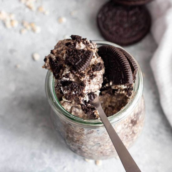 Easy Oreo Overnight Oats
