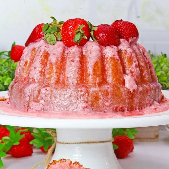 Strawberry Bundt Cake