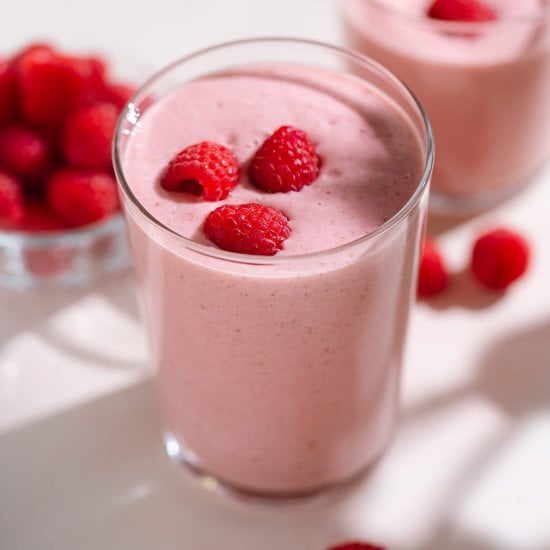 Raspberry Mango Smoothie