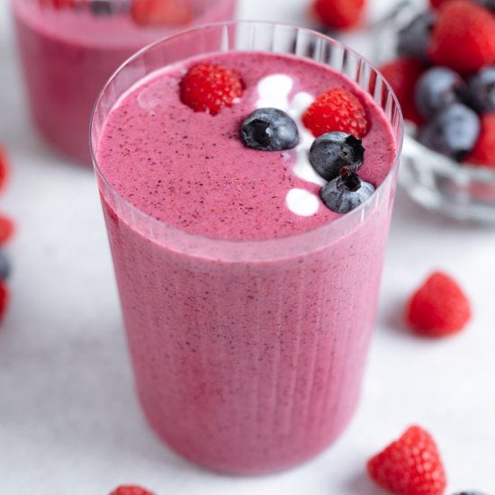 Raspberry Blueberry Smoothie