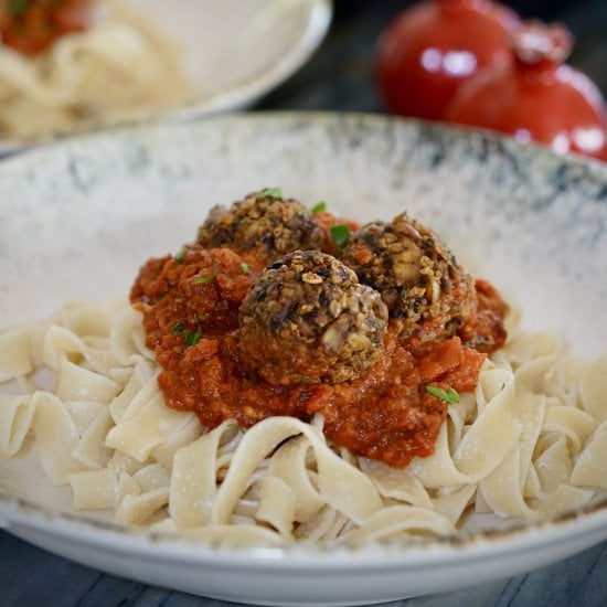 Healthy, Meat-Free Mushroom Meatballs