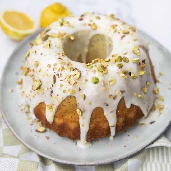 Lemon & Poppy Seed Bundt Cake