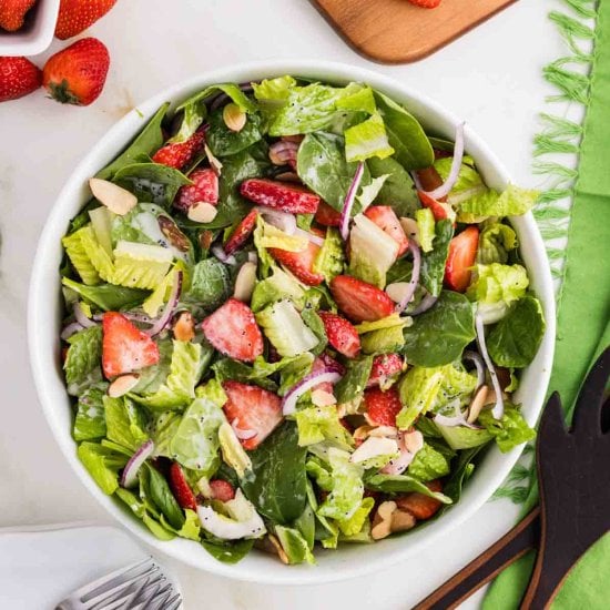 Easy Strawberry Salad